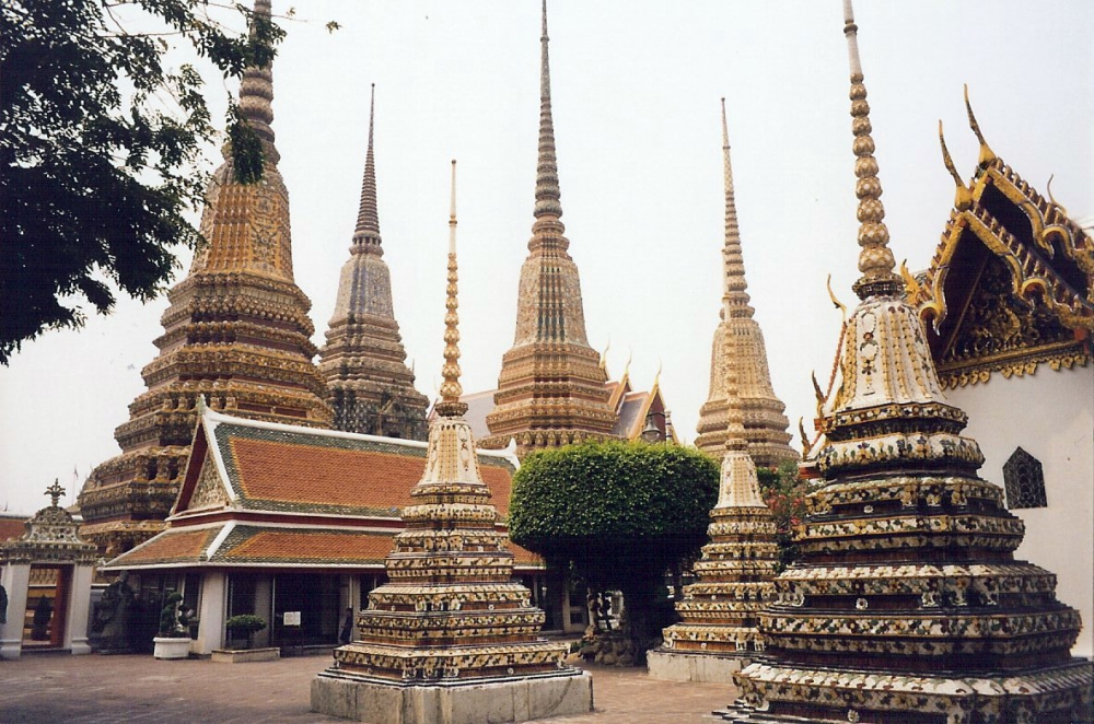 Walking tour Grand Palace, Emerald Buddha and Wat Pho | ®ExcursionMania