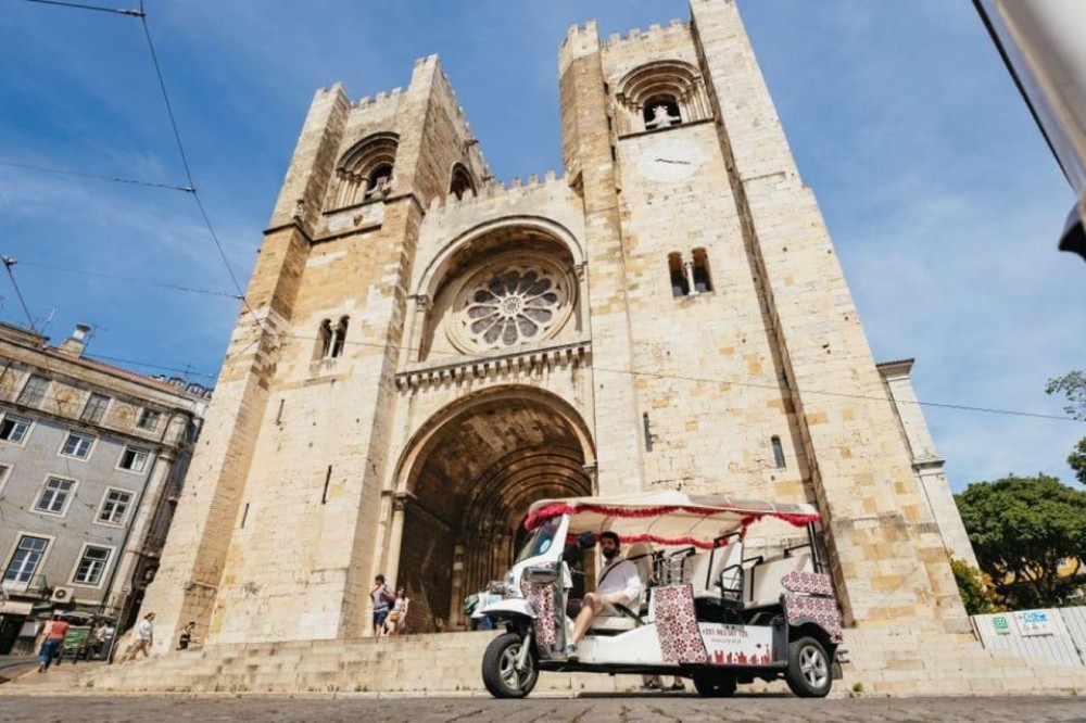 Lisbon: Food and Wine Tasting 4-Hours Tuk Tuk Tour | ®ExcursionMania