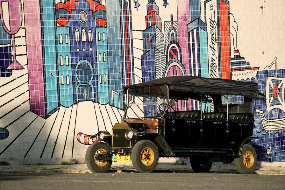 Lisbon: Food and Wine Tasting 4-Hours Tuk Tuk Tour | ®ExcursionMania