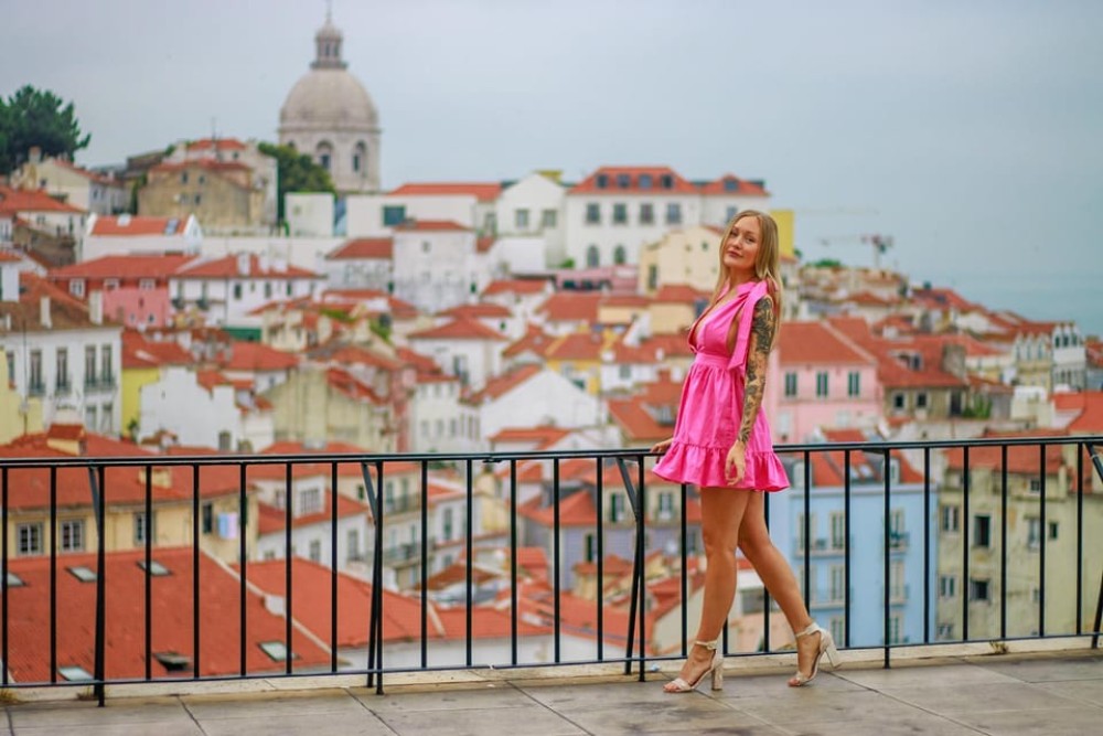 Lisbon: Photoshoot with a Professional Local Photographer | ®ExcursionMania