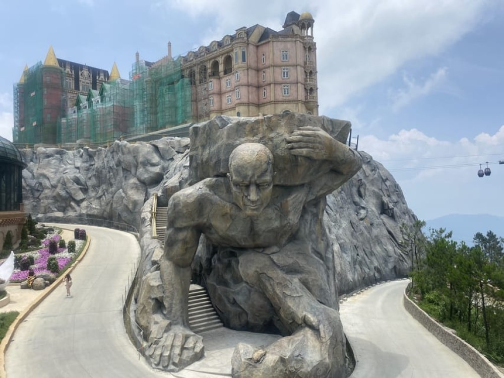 From Da Nang/Hoi An: Golden Bridge Ba Na Hills Full-Day Tour | ®ExcursionMania