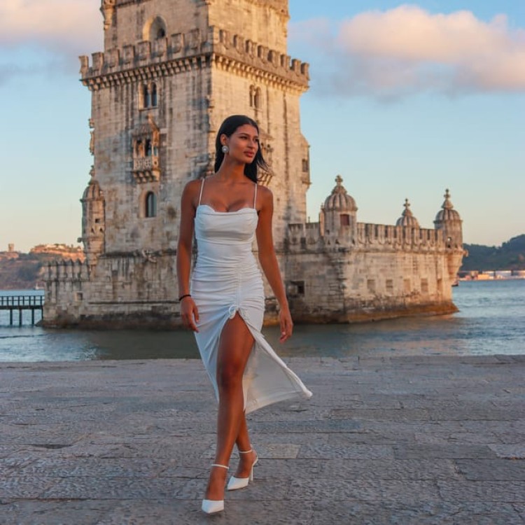 Lisbon: Photoshoot at Belém Tower and Jerónimos Monastery | ®ExcursionMania