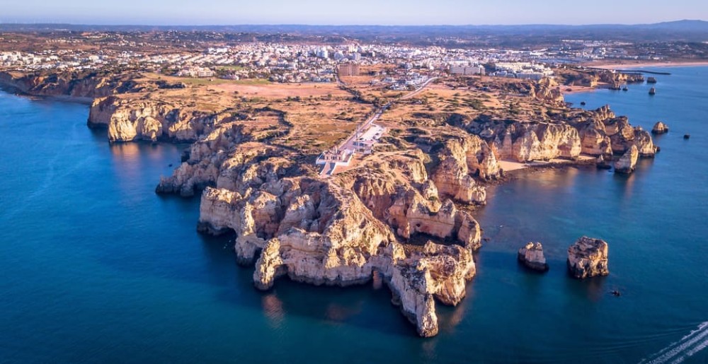 Lagos: Boat tour Ponta da Piedade with local guides | ®ExcursionMania