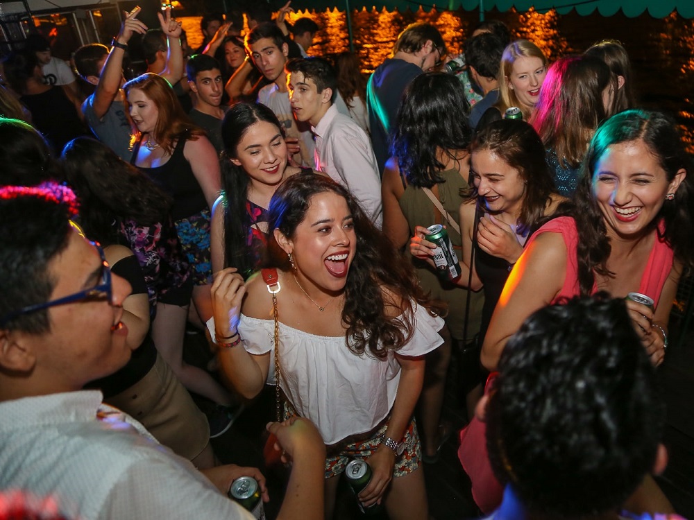 Icmeler Pirate Party Boat /Crazy Fun Night On Board | ®ExcursionMania