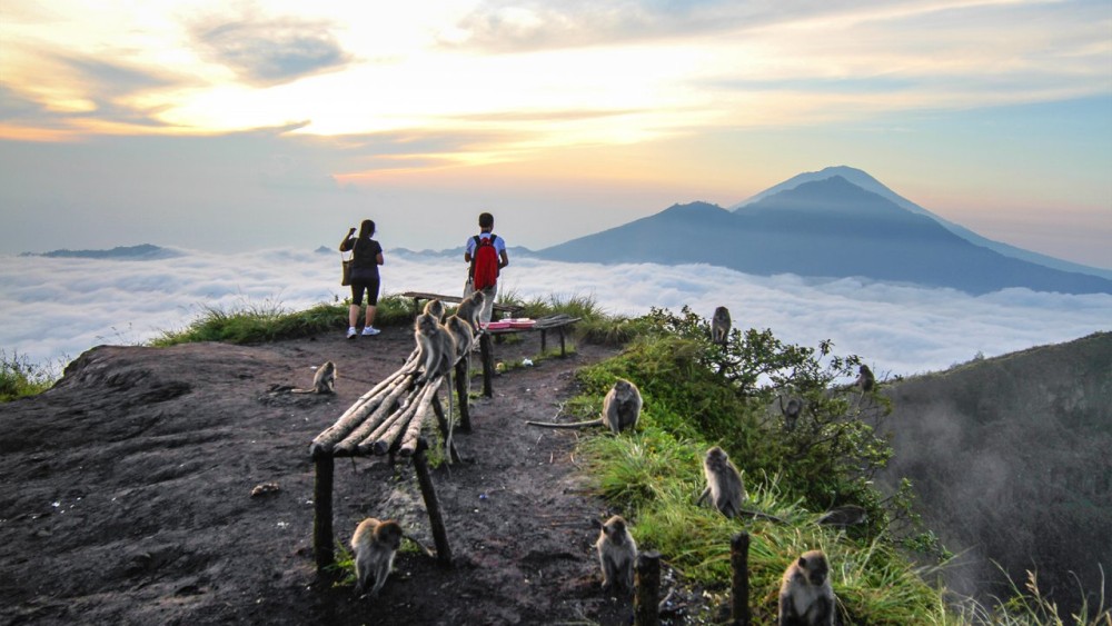 Full-Day Mount Batur Volcano Sunrise Trek with Natural Hot Springs | ®ExcursionMania