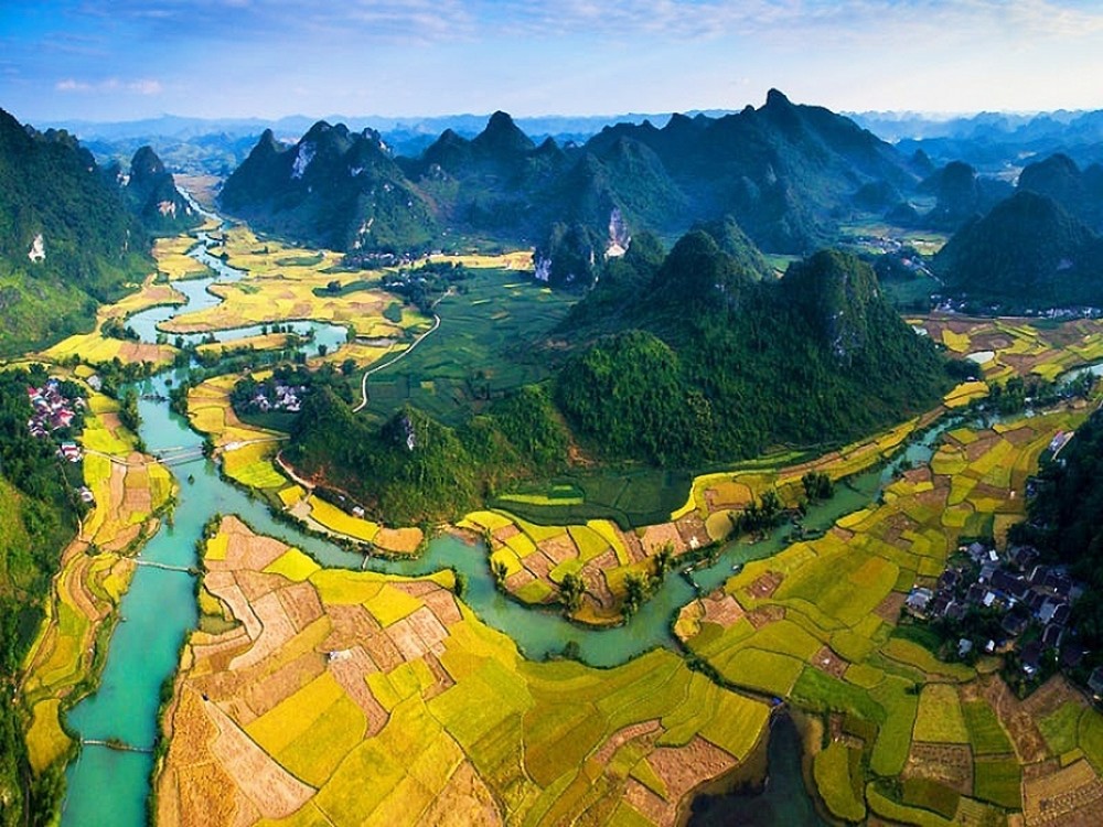 Discover Ba Be National Park in 2 Days from Ha Noi | ®ExcursionMania