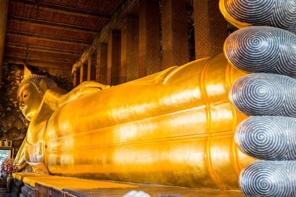 Bangkok Best Two Temples Emerald & Reclining Buddha  GrandPalace | ®ExcursionMania