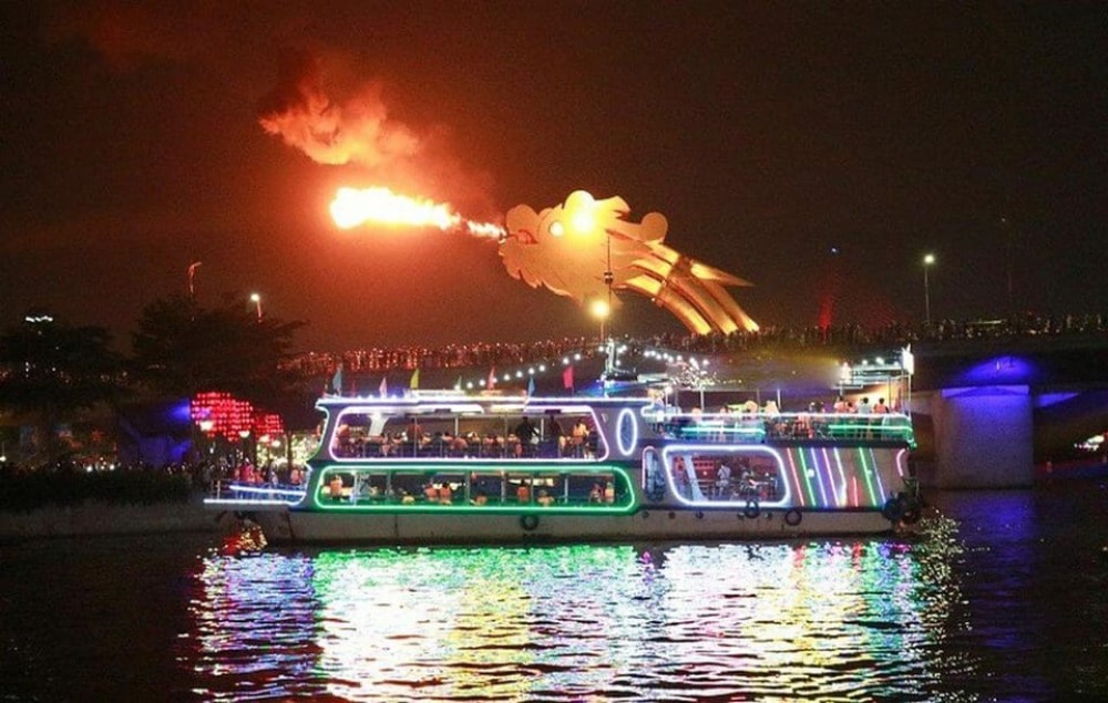 Da Nang: Han River Local Cruise by Night | ®ExcursionMania