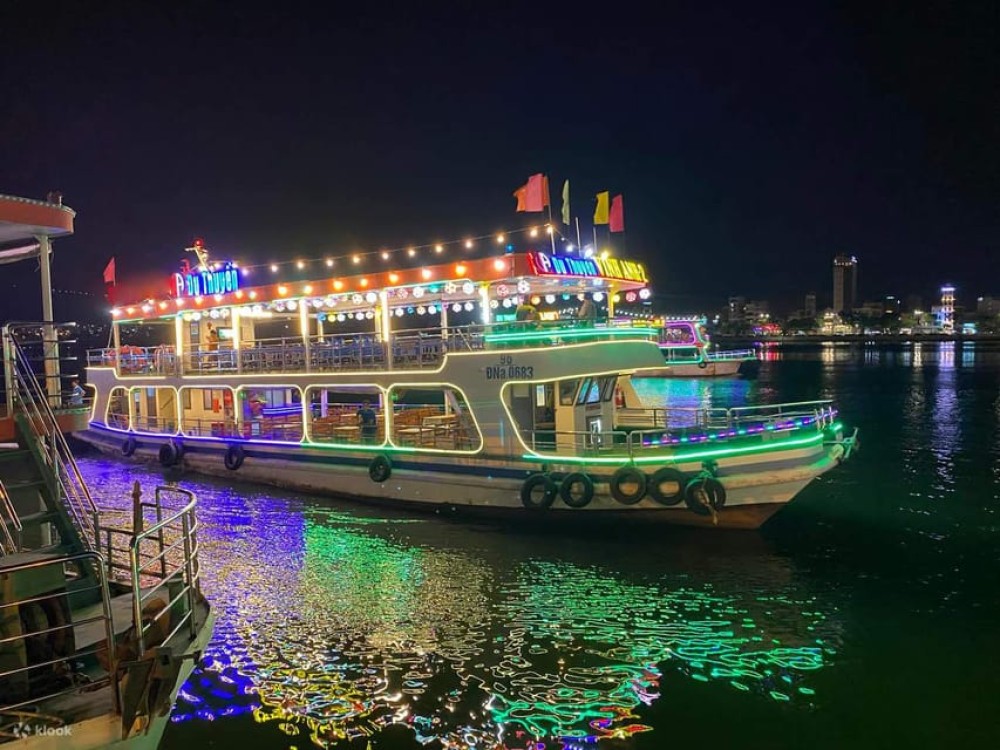 Da Nang: Han River Local Cruise by Night | ®ExcursionMania