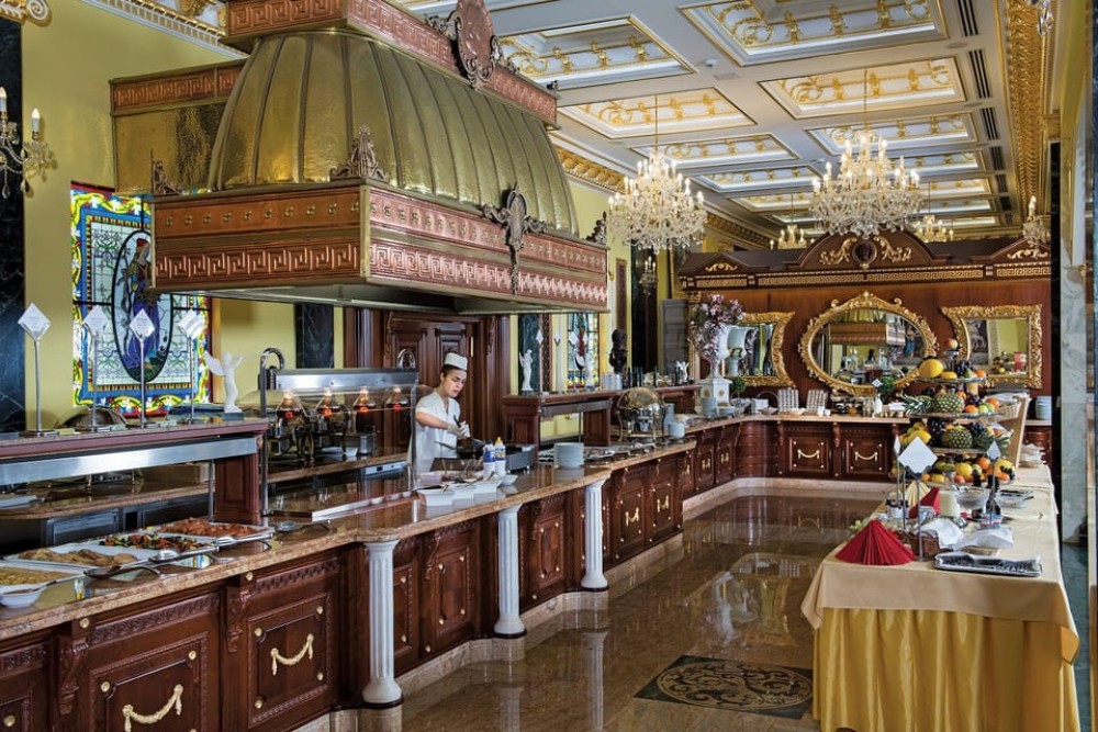 Bojnice Castle, Čičmany, Aphrodite Spa DayTrip | ®ExcursionMania