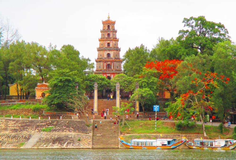 From Da Nang: Hue Imperial City Full-Day Tour | ®ExcursionMania
