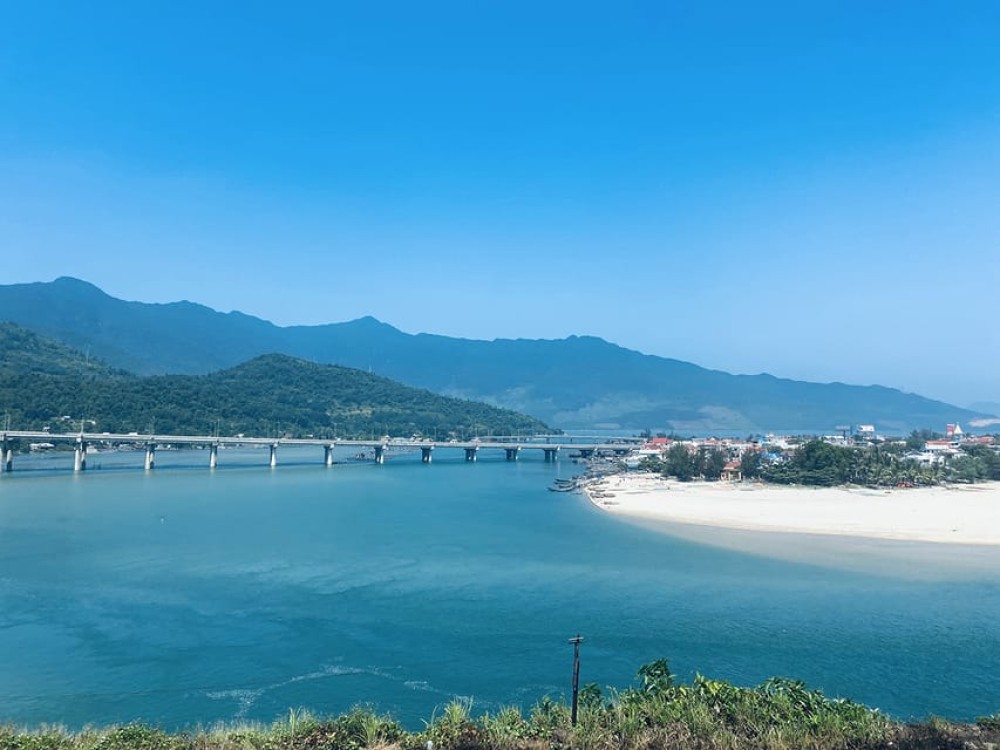 From Da Nang: Hue Imperial City Full-Day Tour | ®ExcursionMania