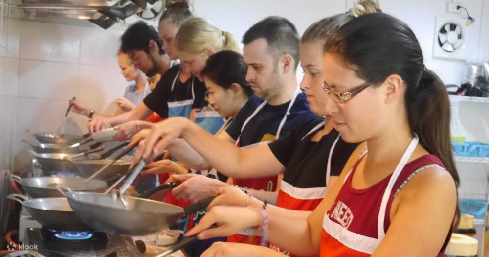 Chiang Mai Cooking Class | ®ExcursionMania