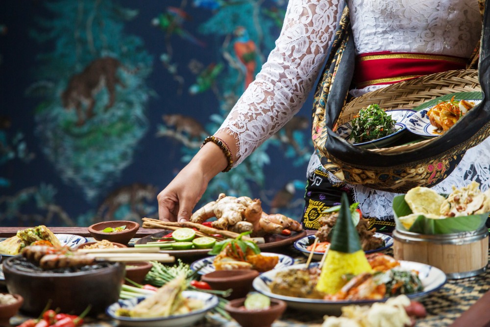 Private Tour: Ubud Day Tour with Traditional Offering Lesson | ®ExcursionMania
