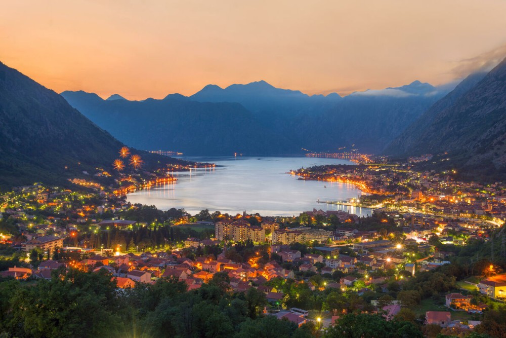 Kotor: Deluxe Boka Bay Day Tour 5h | ®ExcursionMania