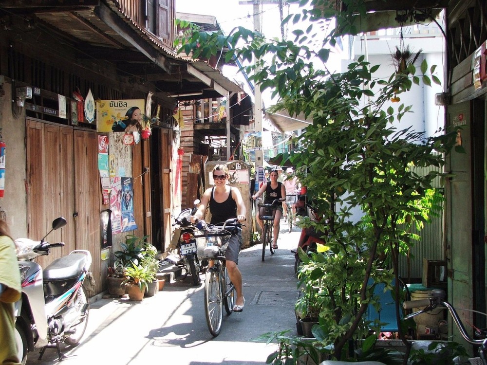 Koh Kret Island Bike Tour from Bangkok with Mon Culture & Lunch | ®ExcursionMania