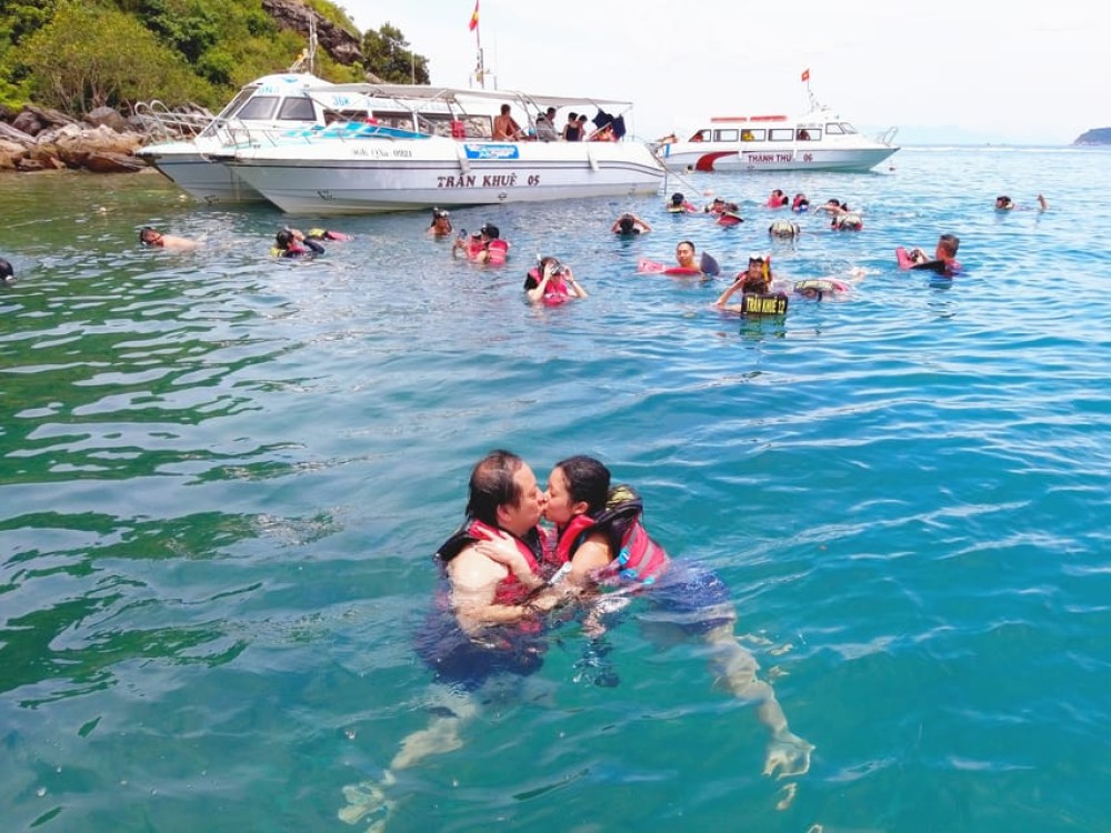 Da Nang/Hoi An: Cham Islands Snorkeling by High-Speed Boat | ®ExcursionMania