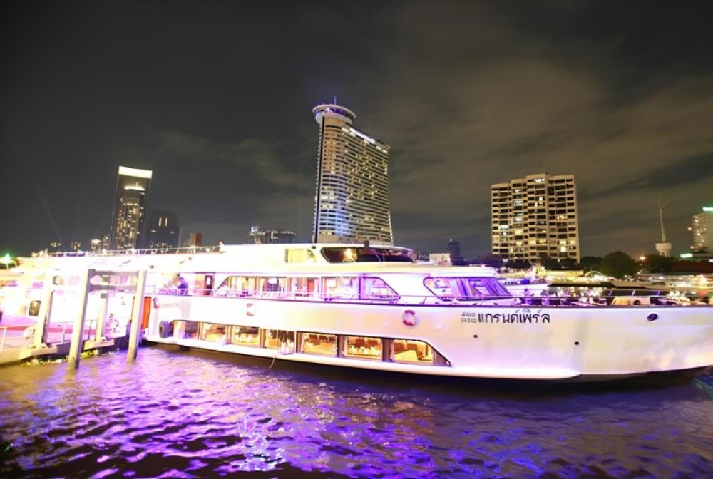 Grand Pearl Dinner Cruise Experience at Bangkok with Pickup | ®ExcursionMania