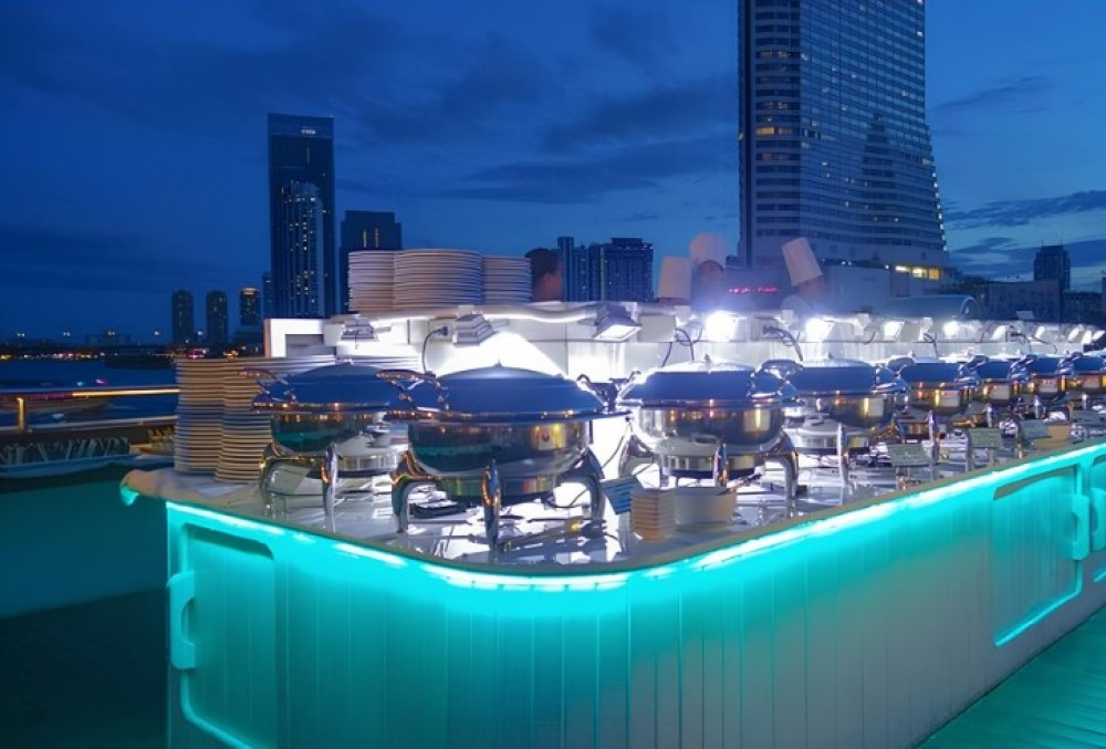 Grand Pearl Dinner Cruise Experience at Bangkok with Pickup | ®ExcursionMania