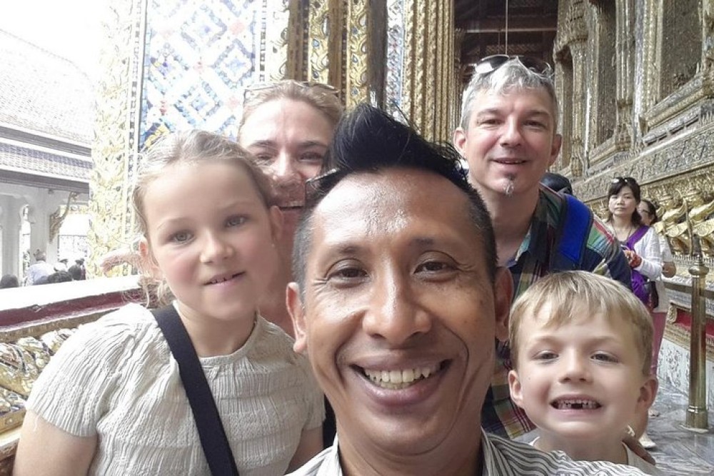 Private Tour Guide Service with TransportVan in Bangkok SHA Plus | ®ExcursionMania