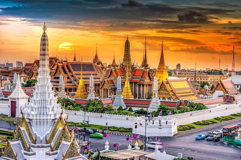 Private Tour Guide Service with TransportVan in Bangkok SHA Plus | ®ExcursionMania