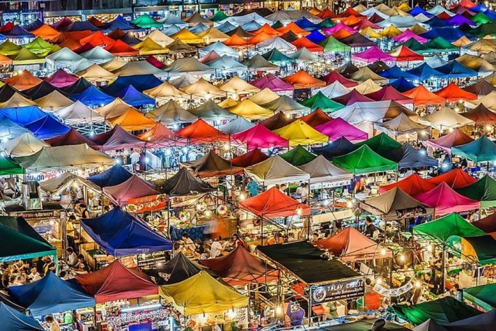 Private Tuk Tuk Tour at Bangkok : Evening with Local Host | ®ExcursionMania
