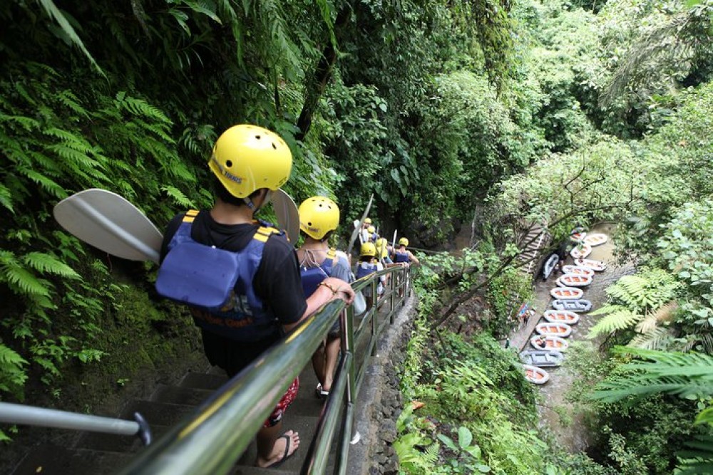 Ubud White Water Rafting, Rice Terrace and Jungle Swing | ®ExcursionMania