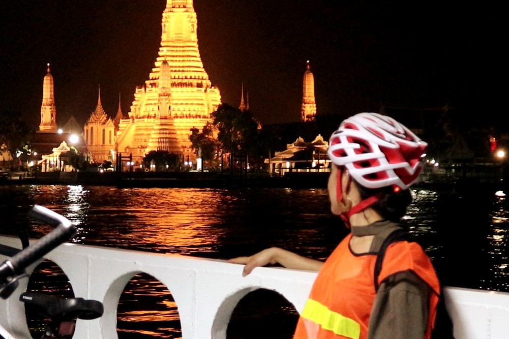 Bangkoks Popular Night Bike Tour | ®ExcursionMania