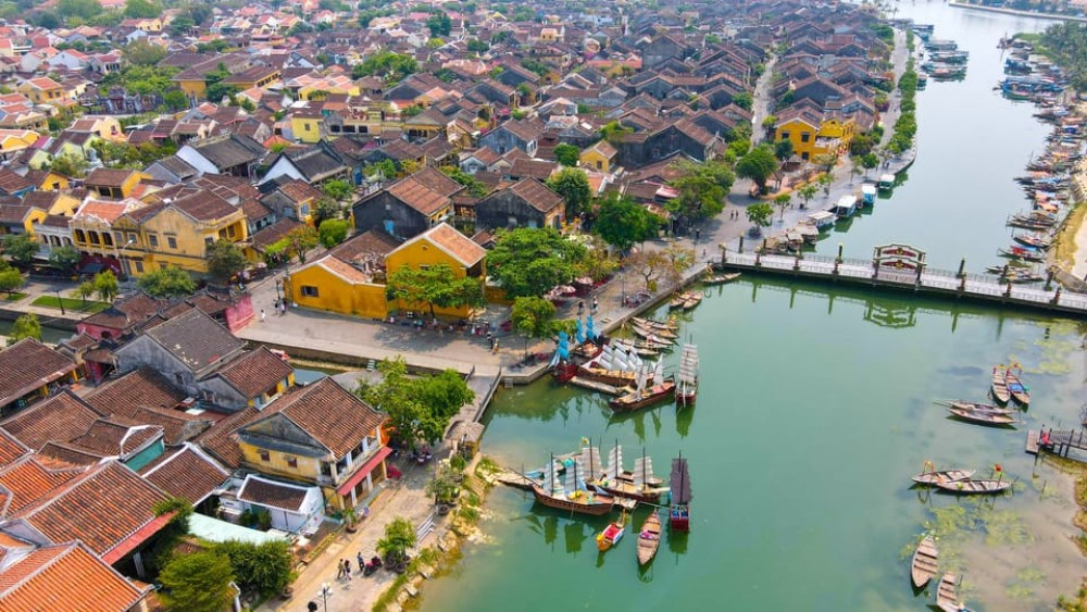 Da Nang: Hoi An Town, Lady Buddha & Marble Mountain Day Trip | ®ExcursionMania