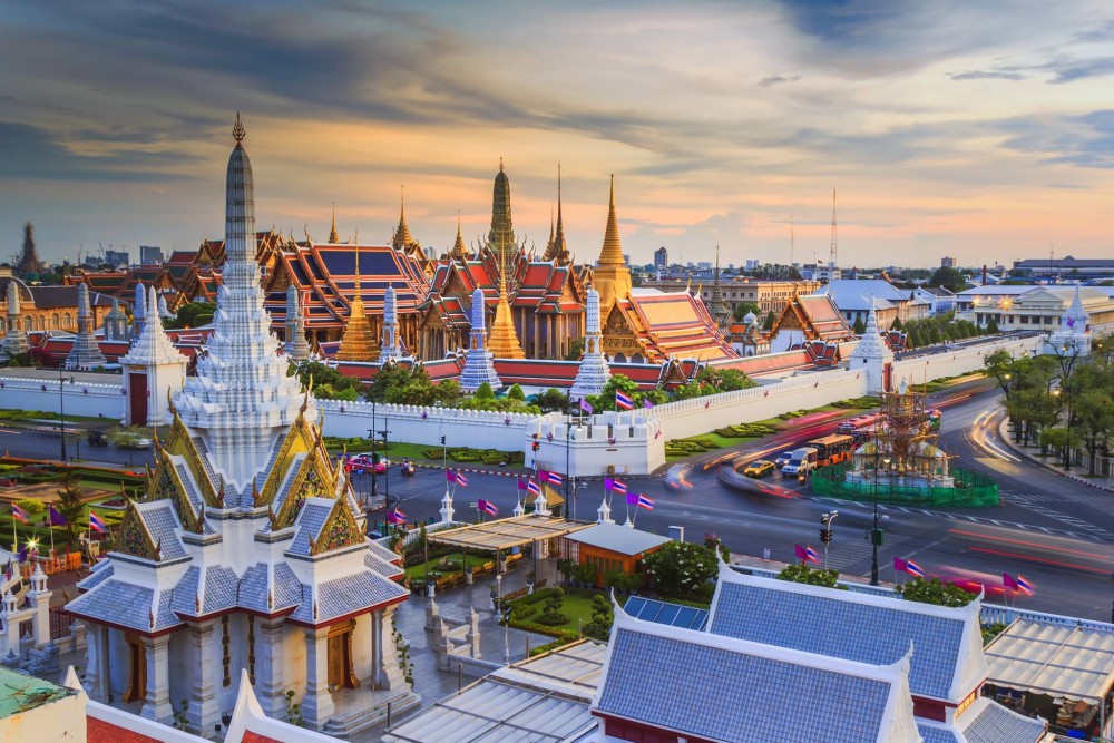 Evening Bangkok City Tour with Grand Palace & Reclining Buddha | ®ExcursionMania