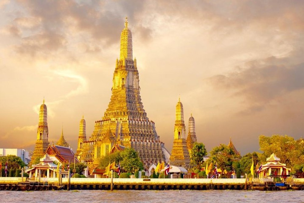 Amazing Bangkok Tour with Grand Palace, Wat Phra Kaew & Wat Arun | ®ExcursionMania