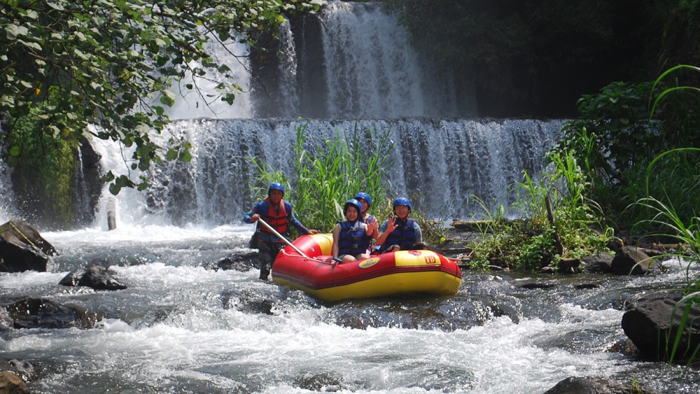Full-Day Ayung River White Water Rafting and Ubud Tour | ®ExcursionMania