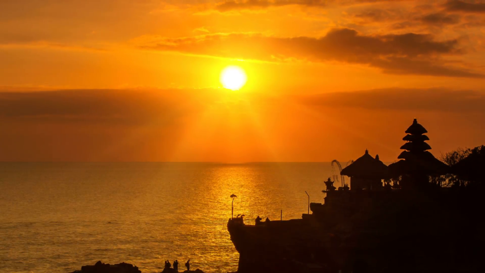 Private Tour: Tanah Lot at Sunset | ®ExcursionMania