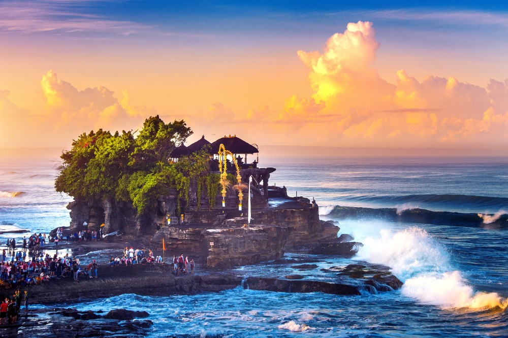 Private Tour: Tanah Lot at Sunset | ®ExcursionMania