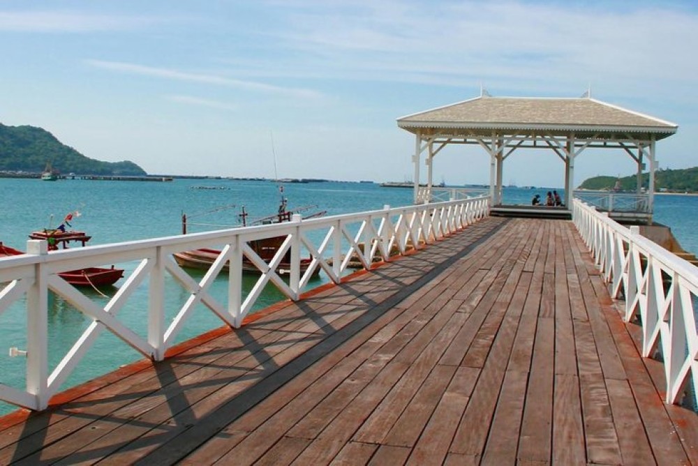 Koh Si Chang Day Tour from Bangkok with Lunch | ®ExcursionMania
