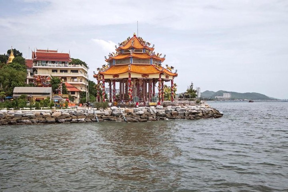 Koh Si Chang Day Tour from Bangkok with Lunch | ®ExcursionMania
