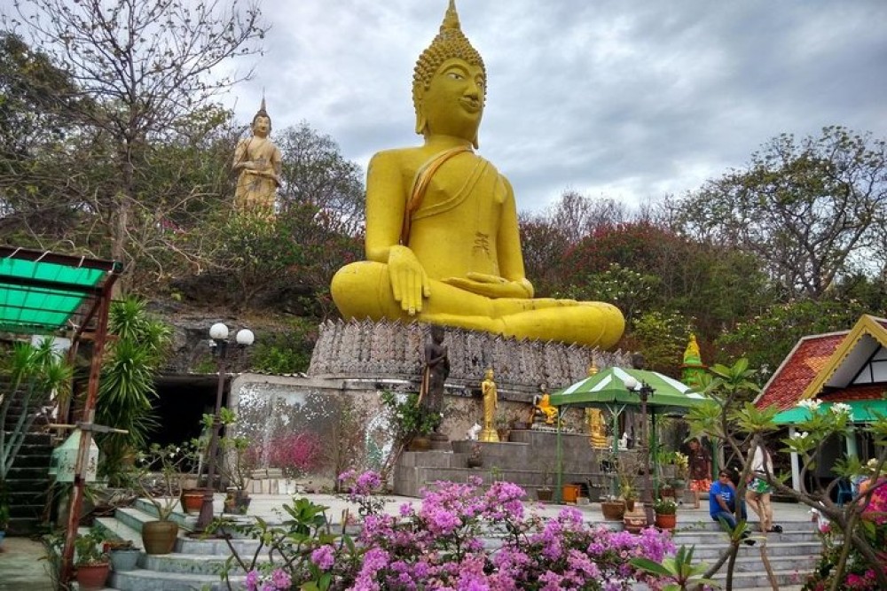Koh Si Chang Day Tour from Bangkok with Lunch | ®ExcursionMania