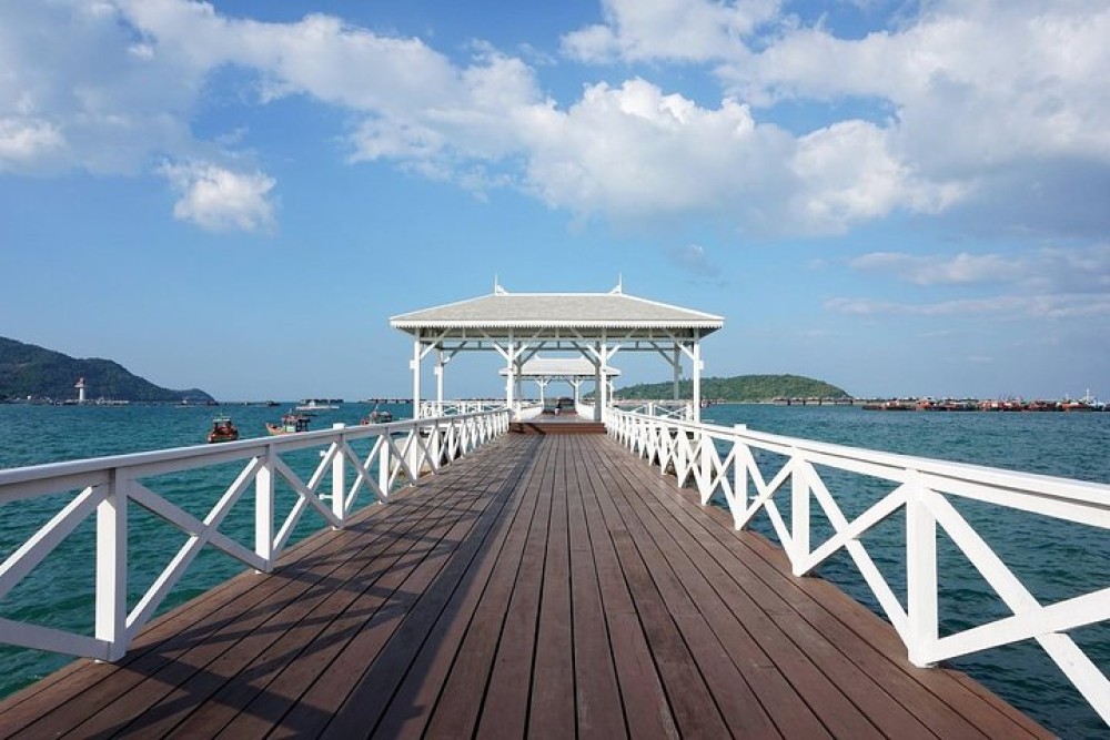 Koh Si Chang Day Tour from Bangkok with Lunch | ®ExcursionMania