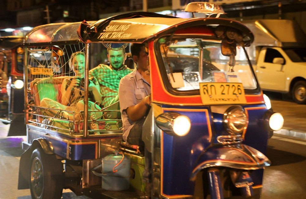 Evening Tuk Tuk Private City Tour at Bangkok with Dinner | ®ExcursionMania