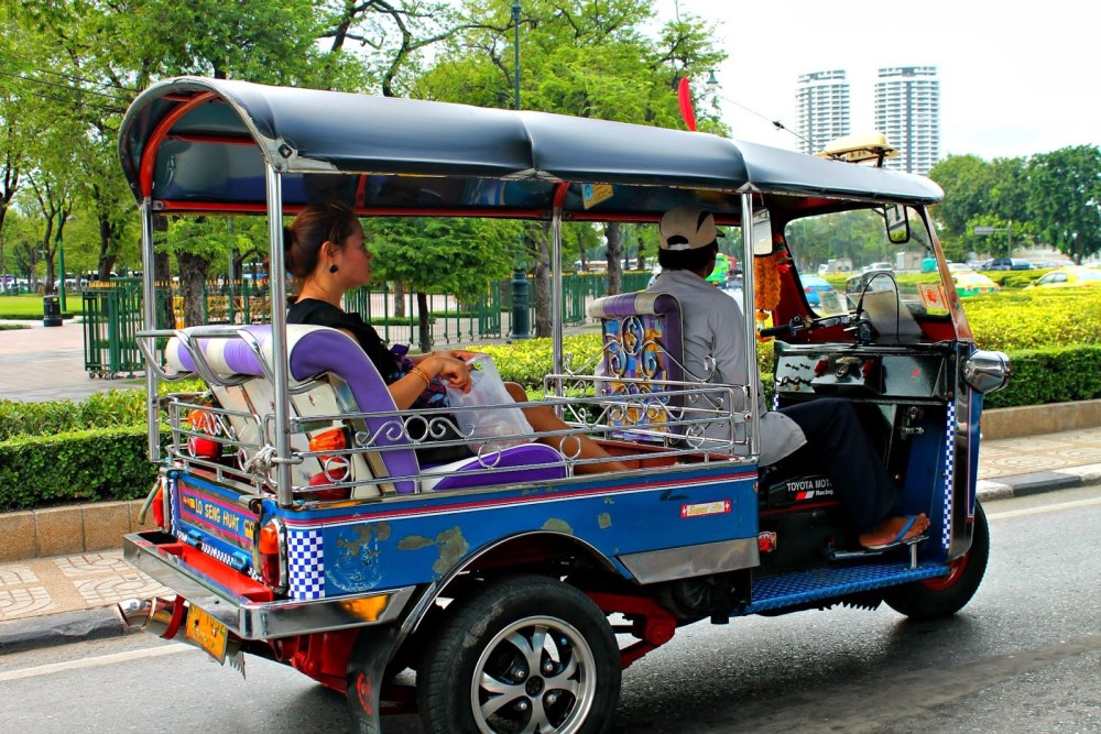 Evening Tuk Tuk Private City Tour at Bangkok with Dinner | ®ExcursionMania