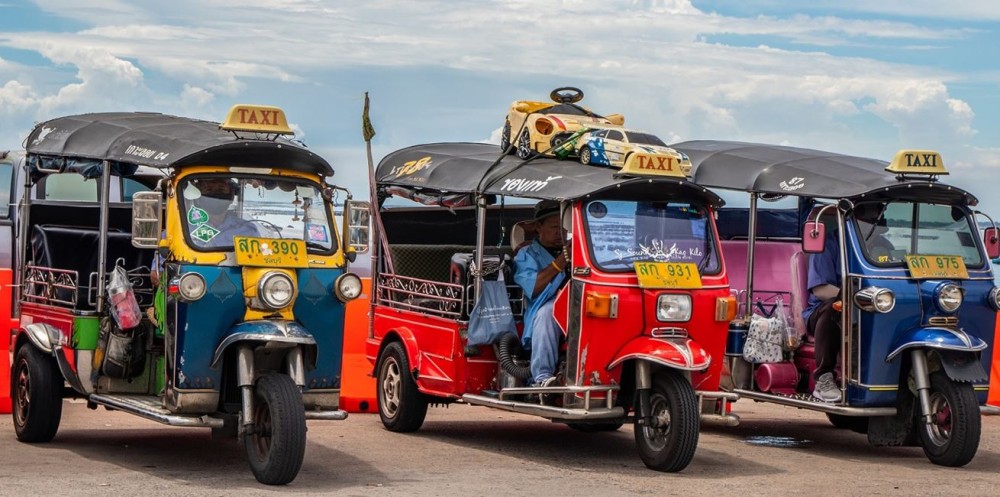 Evening Tuk Tuk Private City Tour at Bangkok with Dinner | ®ExcursionMania