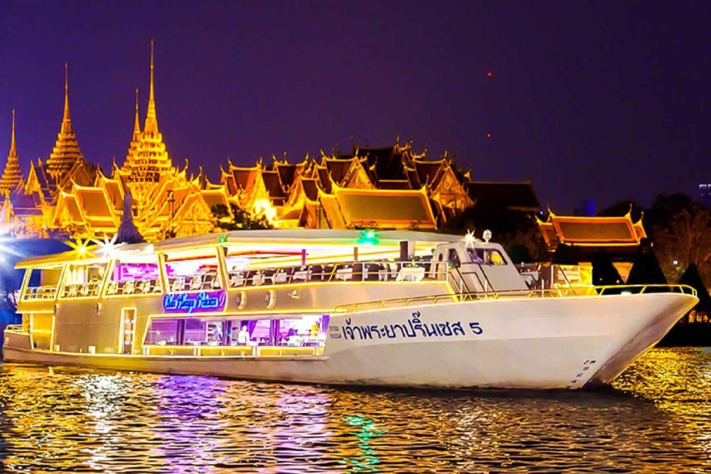 Chao Phraya Princess Dinner Cruise at Bangkok Admission Ticket | ®ExcursionMania