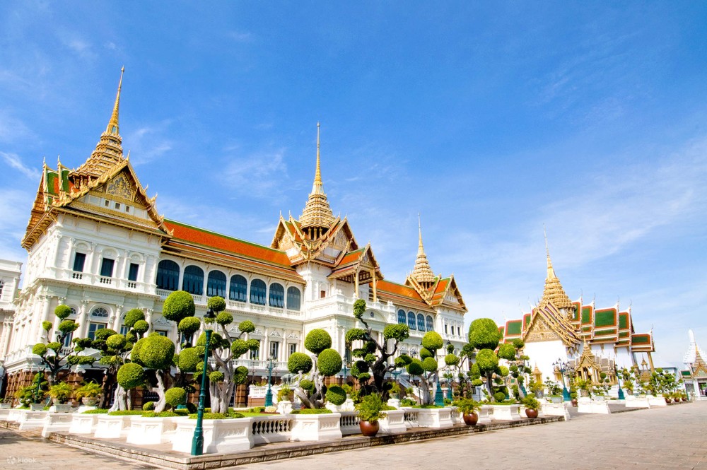 The Best of Bangkok: The Grand Palace, Emerald & Reclining Buddha | ®ExcursionMania