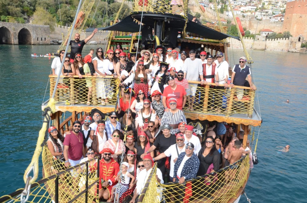 Alanya Pirate Boat Tour | ®ExcursionMania