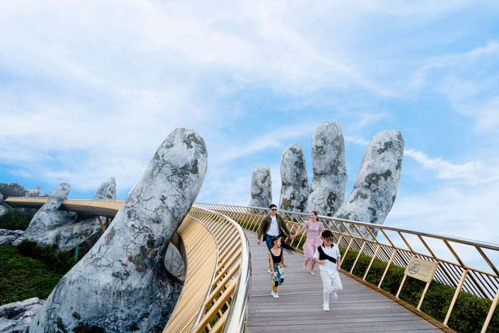 Chan May Port/Tien Sa Port to Golden Bridge and Ba Na Hills | ®ExcursionMania
