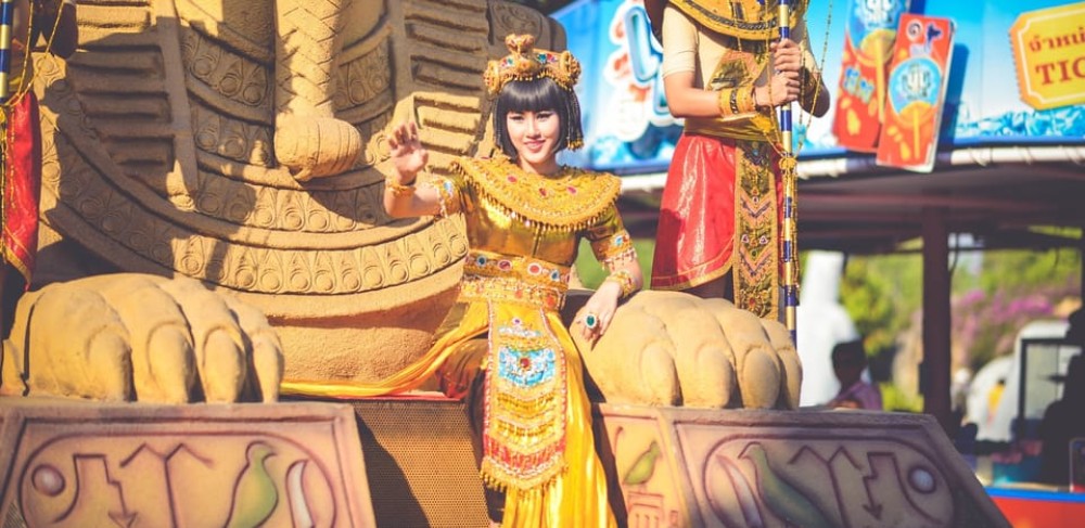 Dream World Super Visa Ticket with Hotel Pickup and Lunch | ®ExcursionMania