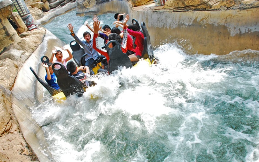 Dream World Super Visa Ticket with Hotel Pickup and Lunch | ®ExcursionMania