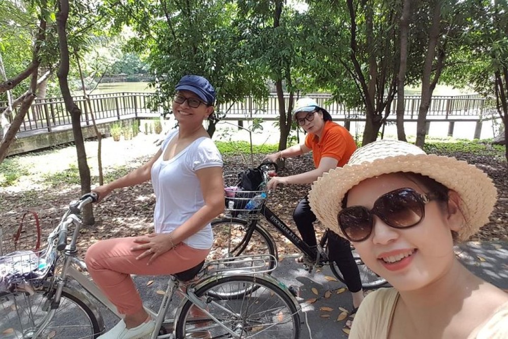 Lost in Bangkok : Green Lung Jungle Bicycle Ride with Lunch | ®ExcursionMania
