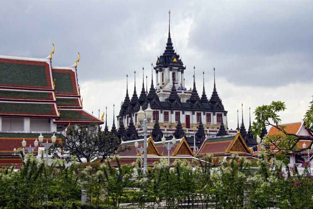 Old Town City Tour of Bangkok with Wat Suthat, Wat Saket & Wat Ratchan | ®ExcursionMania