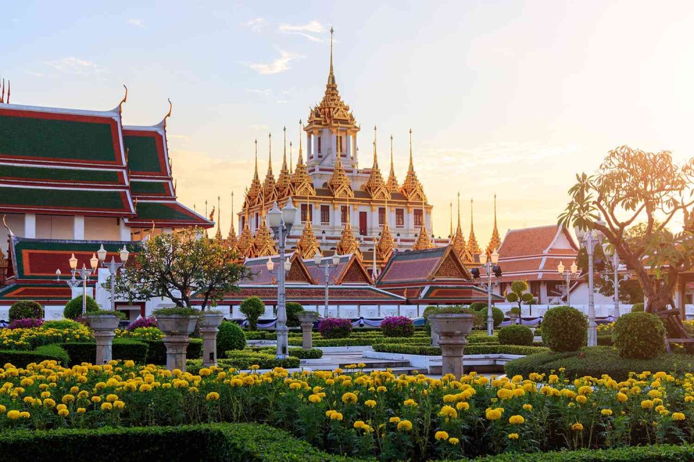 Old Town City Tour of Bangkok with Wat Suthat, Wat Saket & Wat Ratchan | ®ExcursionMania
